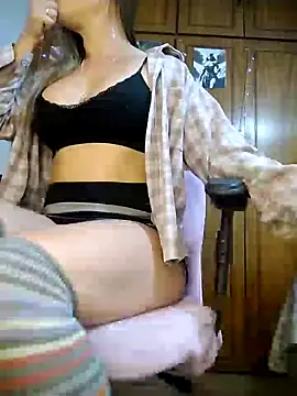 deliciousqueenhot online show from September 25, 2025, 8:12 pm