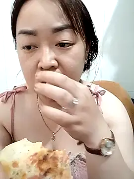 VyOanh2K online show from February 9, 2025, 7:05 am