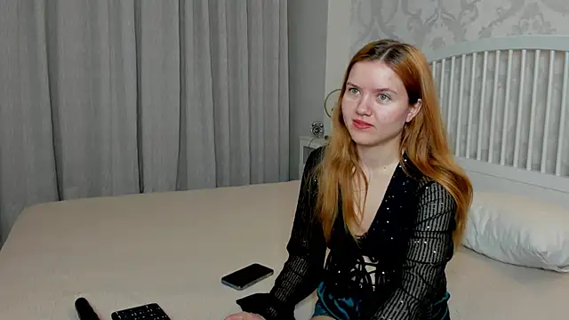 Snapshot of Eva__Lewis chatting on May 2, 2026, 3:44 am Eva Lewis online show from May 2, 2026, 3:44 am