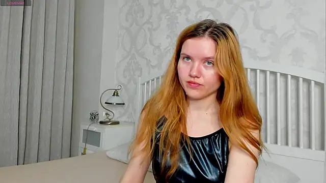 Snapshot of Eva__Lewis chatting on May 26, 2026, 5:03 am Eva Lewis online show from May 26, 2026, 5:03 am