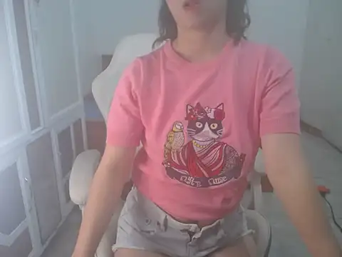 Susu204 online show from February 12, 2025, 1:16 pm