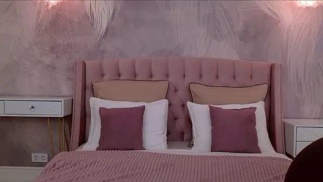 DeniseReese online show from March 10, 2026, 12:59 am