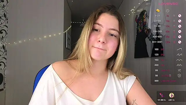 Snapshot of Yassyaaa chatting on December 3, 2024, 4:36 am Yassyaaa online show from December 3, 2024, 4:36 am