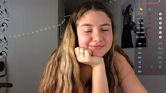 Snapshot of Yassyaaa chatting on January 1, 2025, 1:37 pm Yassyaaa online show from January 1, 2025, 1:37 pm