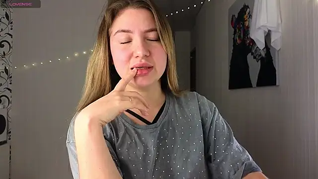 Snapshot of Yassyaaa chatting on January 5, 2025, 2:17 am Yassyaaa online show from January 5, 2025, 2:17 am