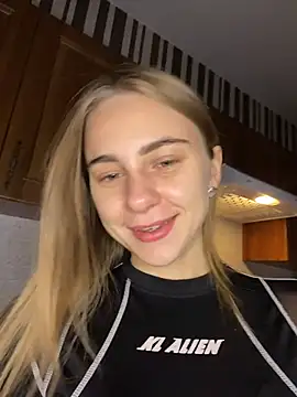 GraceTorrez online show from October 16, 2025, 2:51 pm