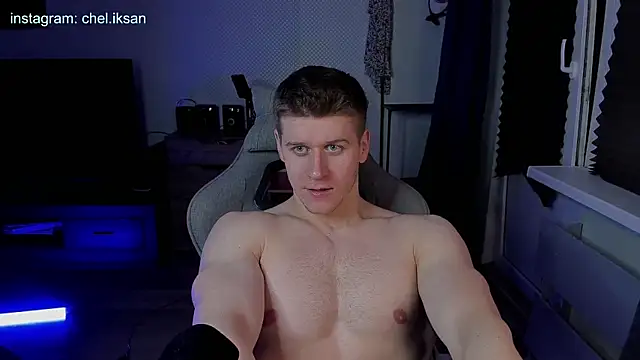 Snapshot of Bruno_Banani chatting on February 17, 2025, 9:19 pm Bruno Banani online show from February 17, 2025, 9:19 pm