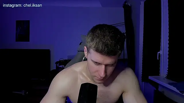 Snapshot of Bruno_Banani chatting on March 8, 2025, 9:29 pm Bruno Banani online show from March 8, 2025, 9:29 pm
