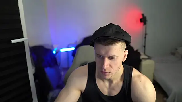 Snapshot of Bruno_Banani chatting on October 7, 2025, 8:17 pm Bruno Banani online show from October 7, 2025, 8:17 pm