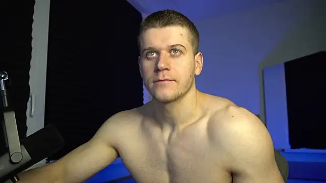 Snapshot of Bruno_Banani chatting on October 16, 2025, 5:14 pm Bruno Banani online show from October 16, 2025, 5:14 pm