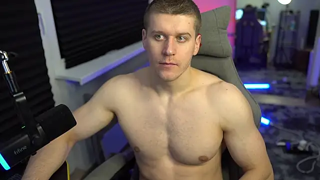 Snapshot of Bruno_Banani chatting on October 19, 2025, 8:42 pm Bruno Banani online show from October 19, 2025, 8:42 pm