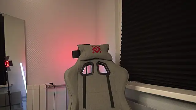 Snapshot of Bruno_Banani chatting on November 7, 2025, 4:40 pm Bruno Banani online show from November 7, 2025, 4:40 pm