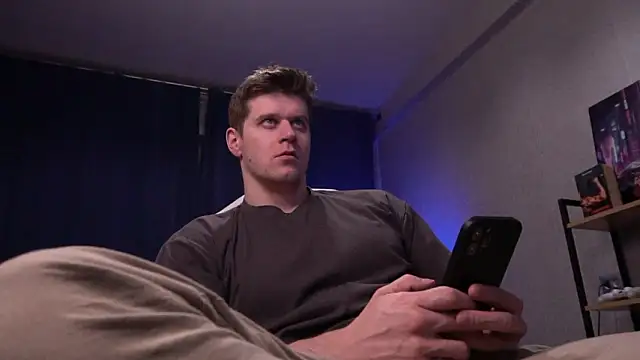 Bruno Banani online show from February 14, 2026, 8:05 pm