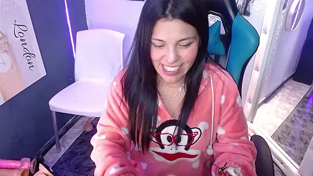 Snapshot of MartinaFonse chatting on January 11, 2025, 1:59 am MartinaFonse online show from January 11, 2025, 1:59 am