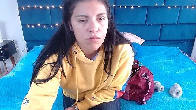 Snapshot of MartinaFonse chatting on March 15, 2025, 12:24 pm MartinaFonse online show from March 15, 2025, 12:24 pm