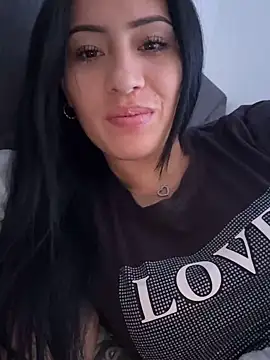 Sara luna  online show from December 11, 2024, 5:48 pm