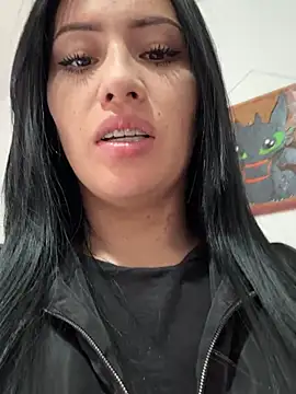 Sara luna  online show from March 12, 2025, 10:28 pm