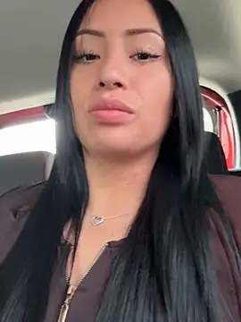 Sara luna  online show from March 18, 2025, 2:48 pm