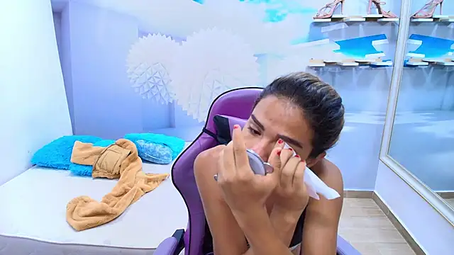 DEMI LEED online show from April 8, 2026, 11:54 am