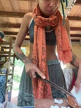 sammoura01 online show from April 2, 2026, 4:48 pm