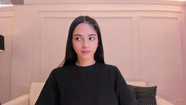 HannahJamesX online show from December 7, 2024, 6:26 pm