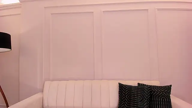 HannahJamesX online show from December 7, 2024, 9:33 pm