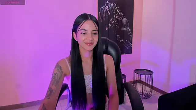 HannahJamesX online show from March 2, 2025, 7:56 pm