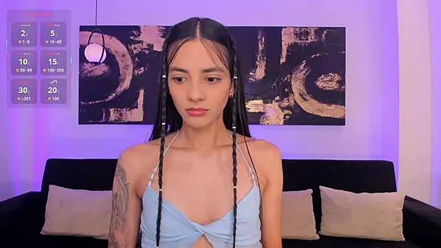 HannahJamesX online show from October 17, 2025, 8:00 pm