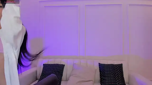 HannahJamesX online show from February 18, 2026, 12:34 pm