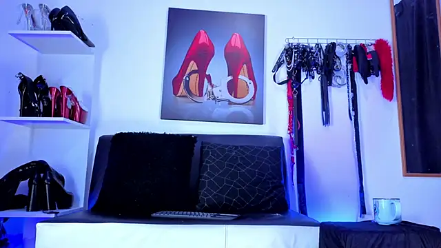 KateStone online show from October 16, 2025, 9:38 pm