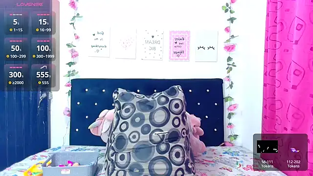 Snapshot of CiaraEbony chatting on October 17, 2025, 12:36 am CiaraEbony online show from October 17, 2025, 12:36 am