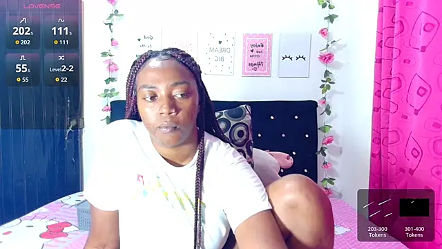 Snapshot of CiaraEbony chatting on November 2, 2025, 2:47 am CiaraEbony online show from November 2, 2025, 2:47 am