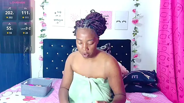 Snapshot of CiaraEbony chatting on November 3, 2025, 3:08 am CiaraEbony online show from November 3, 2025, 3:08 am