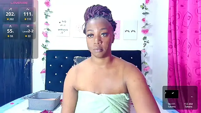 Snapshot of CiaraEbony chatting on November 9, 2025, 11:25 pm CiaraEbony online show from November 9, 2025, 11:25 pm