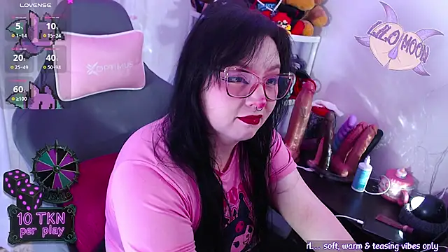 LiloMoon69 online show from November 29, 2025, 2:20 pm