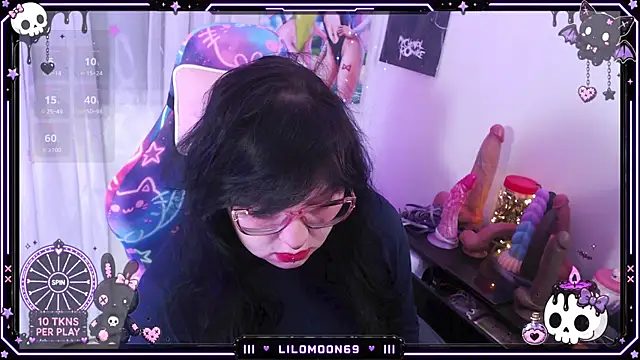 LiloMoon69 online show from July 12, 2026, 7:54 am