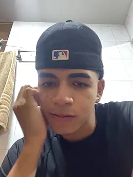 JoanG10 online show from April 18, 2026, 4:22 pm