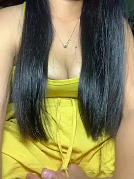 Snapshot of Zeni_fer chatting on October 18, 2025, 5:35 pm Zeni fer online show from October 18, 2025, 5:35 pm