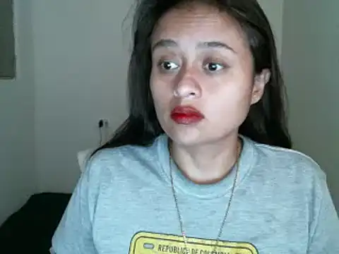 Snapshot of passion_sweet07 chatting on December 17, 2024, 4:43 pm passion sweet07 online show from December 17, 2024, 4:43 pm
