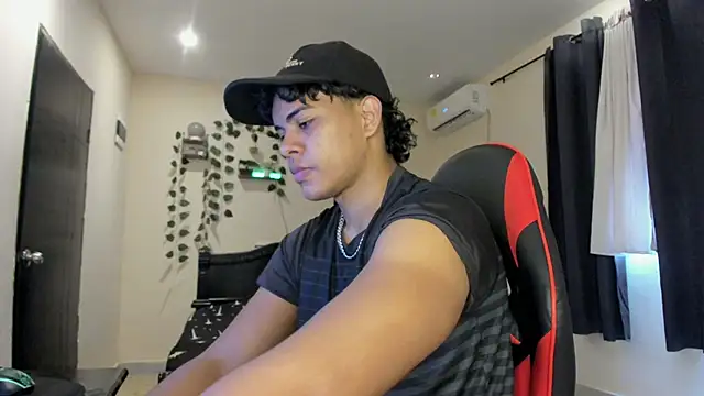 johan beley  online show from October 5, 2025, 4:49 pm