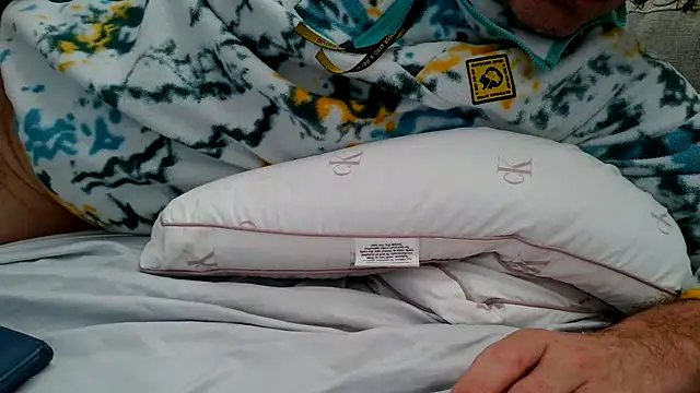 Snapshot of costanza7070 chatting on March 21, 2025, 9:45 pm costanza7070 online show from March 21, 2025, 9:45 pm