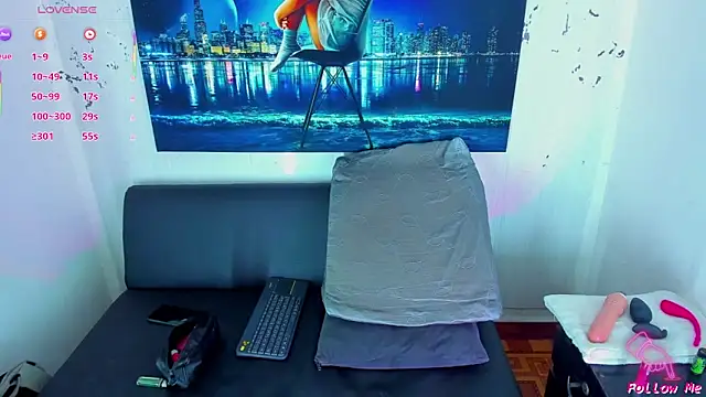 Piggy Eddy online show from November 15, 2025, 4:54 am