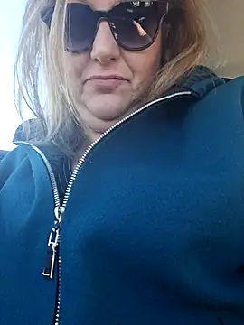 Snapshot of Mara-24 chatting on March 21, 2025, 2:51 pm Mara-24 online show from March 21, 2025, 2:51 pm
