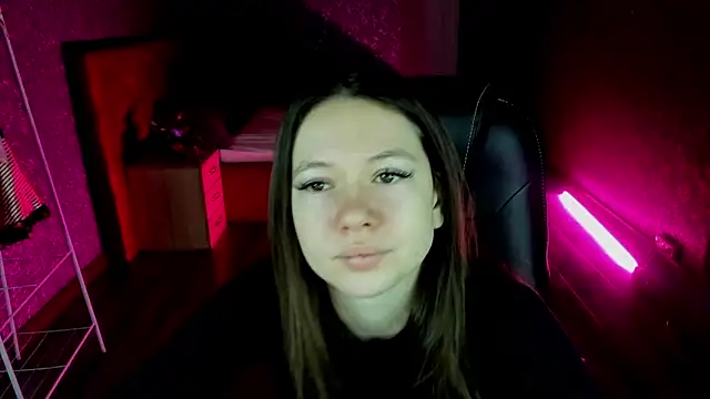 Nicole Charm online show from December 20, 2024, 12:30 am