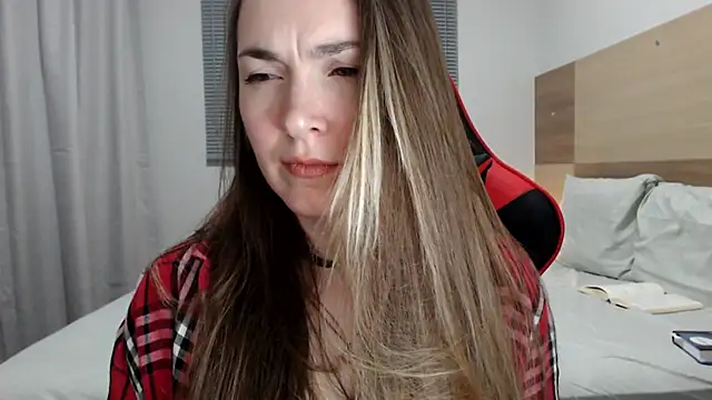 Naughty Annn online show from December 15, 2025, 1:43 am