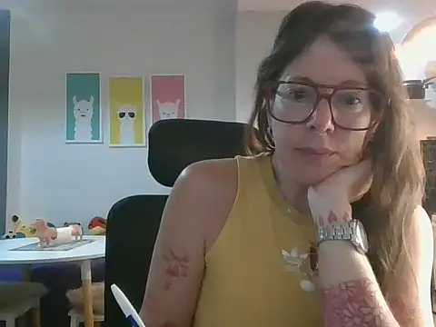 Snapshot of Calentandote chatting on October 9, 2025, 8:12 am Calentandote online show from October 9, 2025, 8:12 am