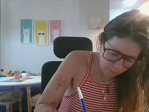 Snapshot of Calentandote chatting on October 16, 2025, 10:49 am Calentandote online show from October 16, 2025, 10:49 am