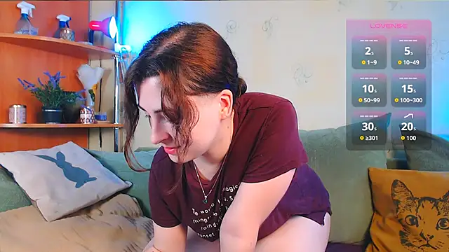 Snapshot of Caroline1995 chatting on October 13, 2025, 7:19 am Caroline1995 online show from October 13, 2025, 7:19 am