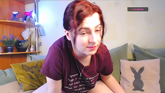 Snapshot of Caroline1995 chatting on November 9, 2025, 8:01 am Caroline1995 online show from November 9, 2025, 8:01 am