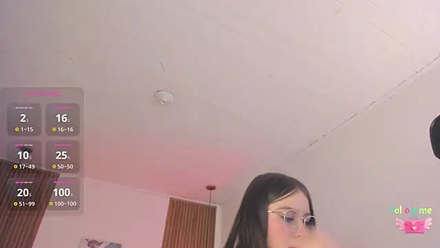 TiffanyWright online show from December 20, 2025, 1:18 pm